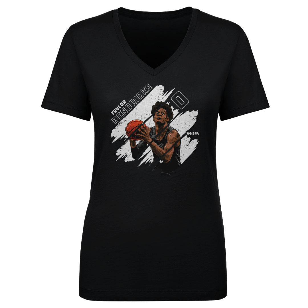 Taylor Hendricks Women's V-Neck T-Shirt | 500 LEVEL